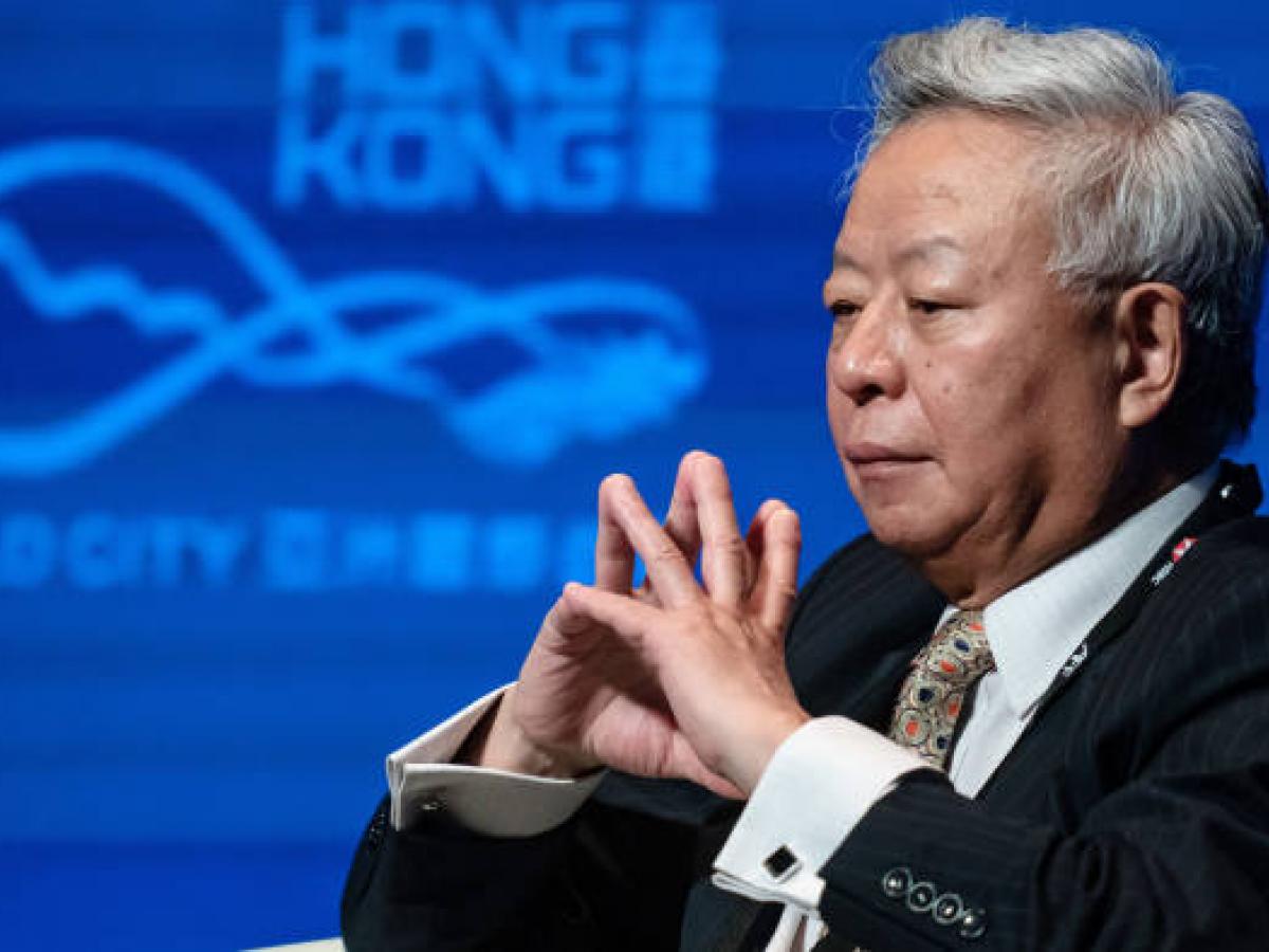 AIIB chief Jin Liqun says the bank has started lending to China, but intends to limit exposure to10% of its total portfolio © Bloomberg